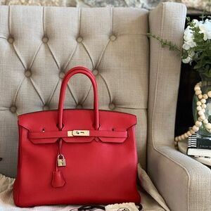 ❌SOLD❌Birkin 35 Rouge Casaque
Togo leather with PHW Stamp P Square (2012)